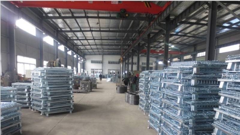 Heavy-duty steel storage container production